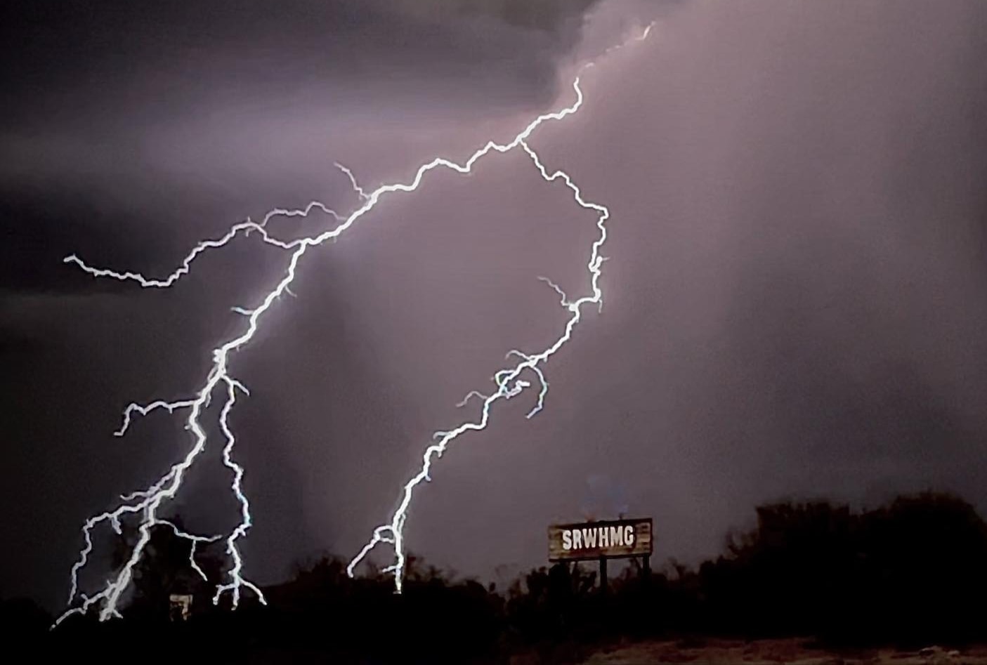 Wow, intense Arizona weather!